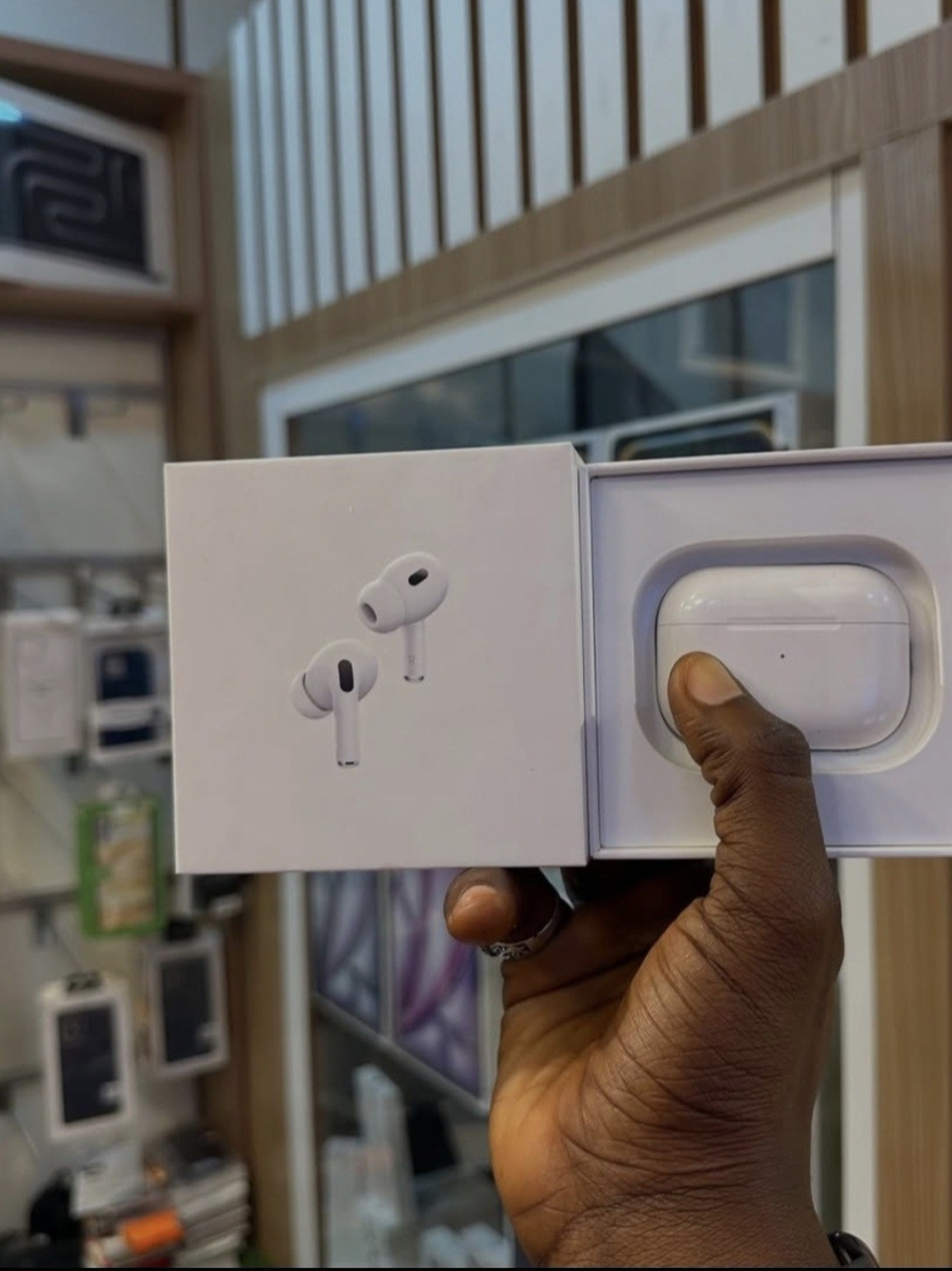 Apple AirPods Pro (White) Wireless Noise-Canceling Earbuds